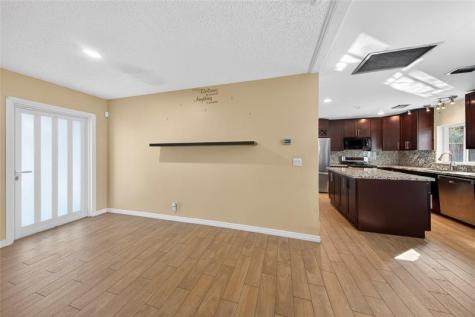 6847 NW 27th Way Fort Lauderdale FL 33309