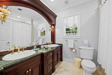 2342 NE 26th Street Lighthouse Point FL 33064