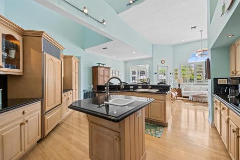 2342 NE 26th Street Lighthouse Point FL 33064