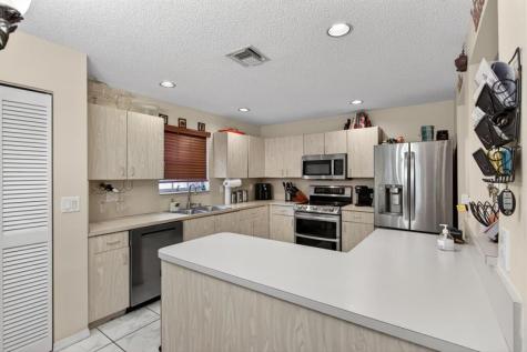 3071 NW 71st Avenue Margate FL 33063