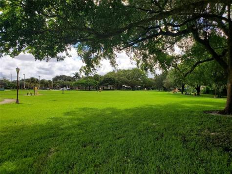 Plantation FL 33317