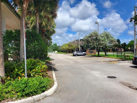 Plantation FL 33317