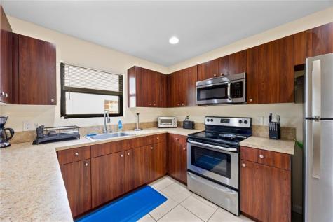 1421 NE 5th Terrace Fort Lauderdale FL 33304