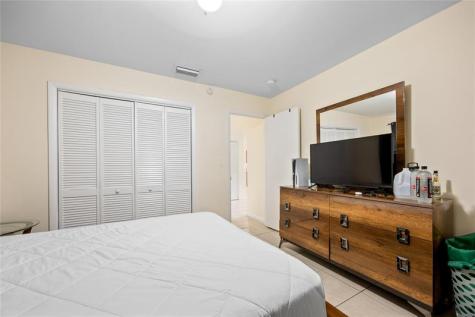 1421 NE 5th Terrace Fort Lauderdale FL 33304