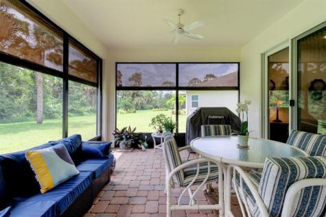 3677 Loblolly Square Vero Beach FL 32966