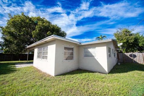 9370 NW 25th Court Sunrise FL 33322
