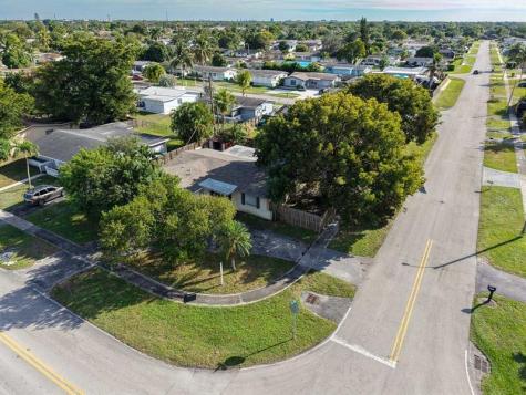 9370 NW 25th Court Sunrise FL 33322
