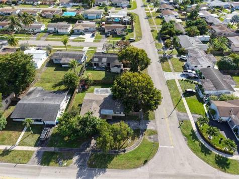 9370 NW 25th Court Sunrise FL 33322