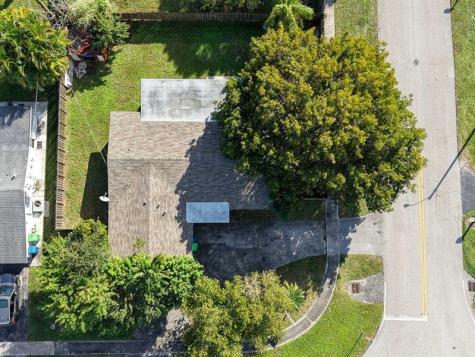 9370 NW 25th Court Sunrise FL 33322