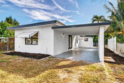 1214 Peak Road Lantana FL 33462
