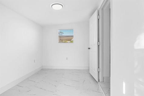 1214 Peak Road Lantana FL 33462