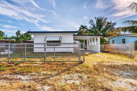 1214 Peak Road Lantana FL 33462