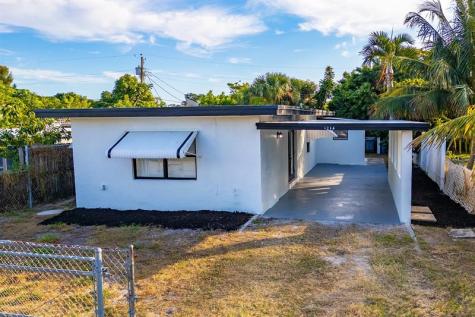 1214 Peak Road Lantana FL 33462