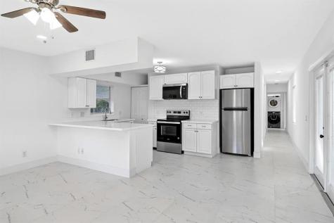 1214 Peak Road Lantana FL 33462
