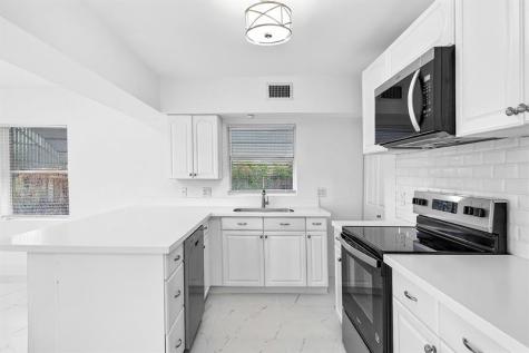 1214 Peak Road Lantana FL 33462