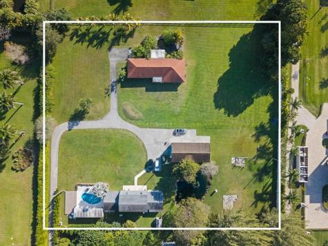 5702 SW 136 Avenue Southwest Ranches FL 33330