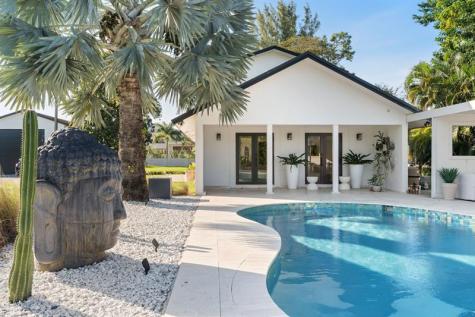 5702 SW 136 Avenue Southwest Ranches FL 33330