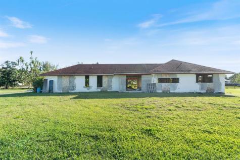 5702 SW 136 Avenue Southwest Ranches FL 33330