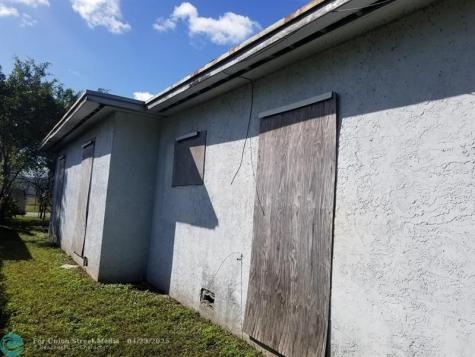 2605 NW 13th Court Fort Lauderdale FL 33311