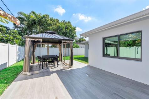 1881 NE 27th Street Lighthouse Point FL 33064