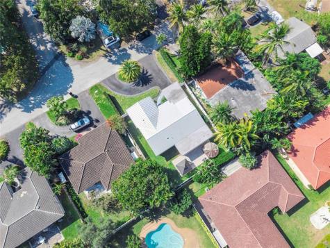 1881 NE 27th Street Lighthouse Point FL 33064