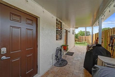 2333 SW 34th Terrace Fort Lauderdale FL 33312