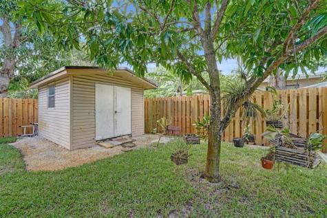 2333 SW 34th Terrace Fort Lauderdale FL 33312