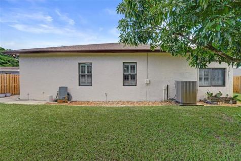 2333 SW 34th Terrace Fort Lauderdale FL 33312