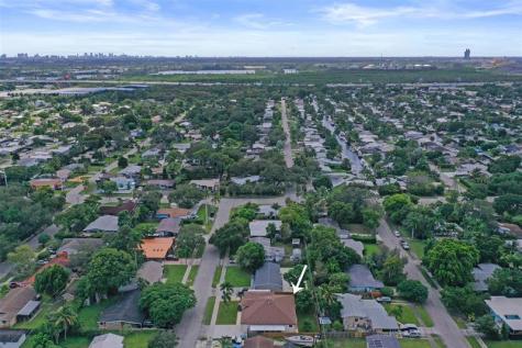 2333 SW 34th Terrace Fort Lauderdale FL 33312