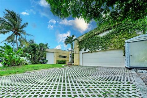 2631 Okeechobee Lane Fort Lauderdale FL 33312