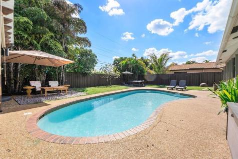1530 NE 53rd Street Fort Lauderdale FL 33334