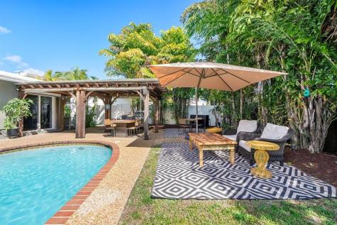 1530 NE 53rd Street Fort Lauderdale FL 33334