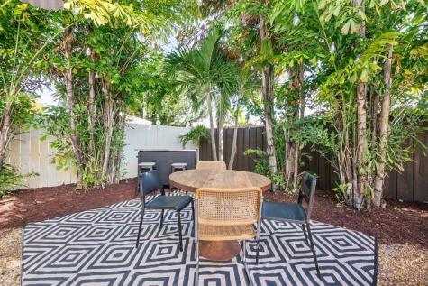 1530 NE 53rd Street Fort Lauderdale FL 33334