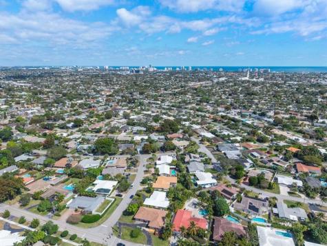 1530 NE 53rd Street Fort Lauderdale FL 33334
