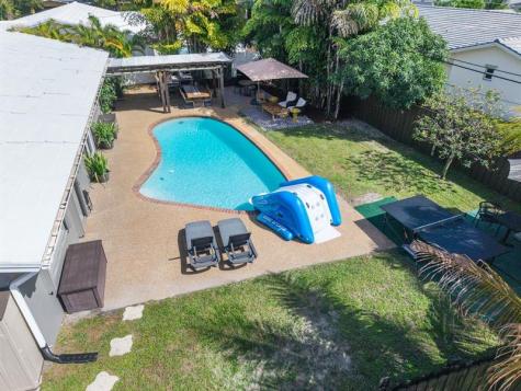 1530 NE 53rd Street Fort Lauderdale FL 33334