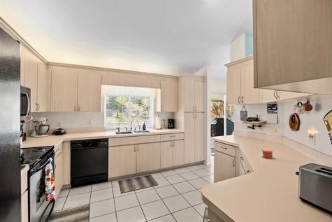 590 SW Lacroix Avenue Port St Lucie FL 34953