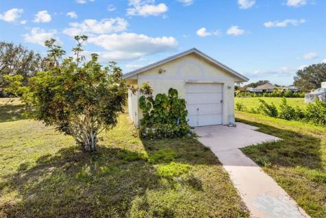 590 SW Lacroix Avenue Port St Lucie FL 34953