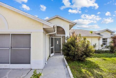 590 SW Lacroix Avenue Port St Lucie FL 34953