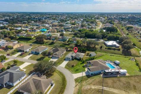 590 SW Lacroix Avenue Port St Lucie FL 34953