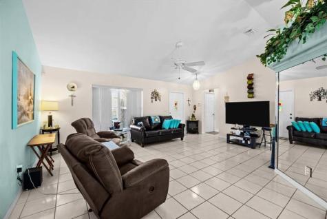 590 SW Lacroix Avenue Port St Lucie FL 34953