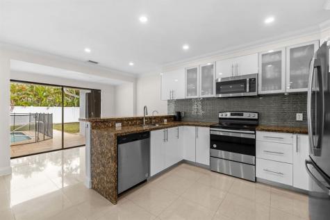 3411 N Park Road Hollywood FL 33021