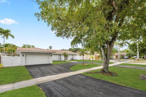3411 N Park Road Hollywood FL 33021
