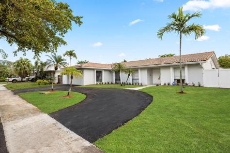 3411 N Park Road Hollywood FL 33021