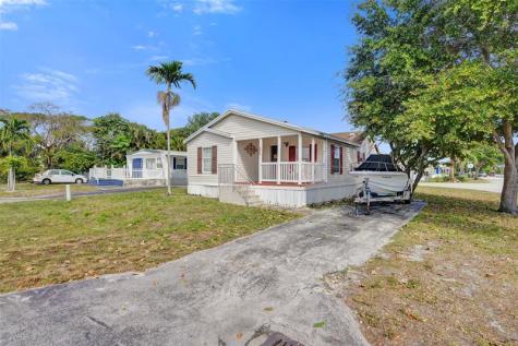 5520 SW 27th Terrace Fort Lauderdale FL 33312