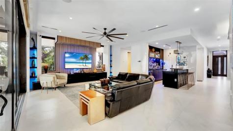 609 Poinciana Drive Fort Lauderdale FL 33301