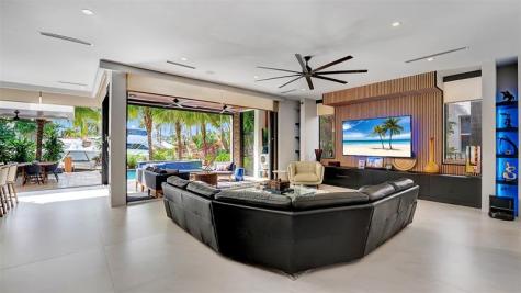 609 Poinciana Drive Fort Lauderdale FL 33301