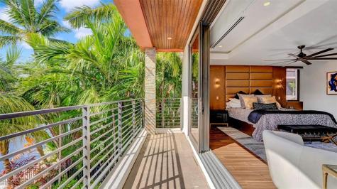 609 Poinciana Drive Fort Lauderdale FL 33301