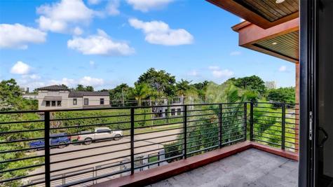 609 Poinciana Drive Fort Lauderdale FL 33301