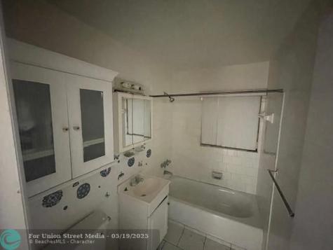 1104 W 24th Street Riviera Beach FL 33404