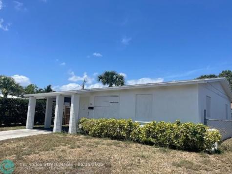 1104 W 24th Street Riviera Beach FL 33404